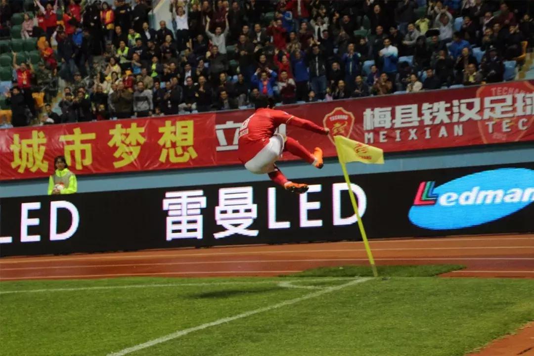 野牛阿洛伊西奥退役了吗,梅县铁汉阿洛伊西奥