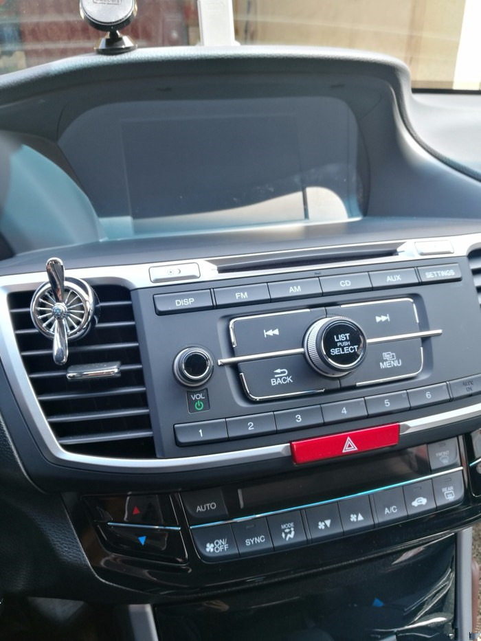 雅阁十一代旗舰版奥夫特黑落地,八代半2.0雅阁价格