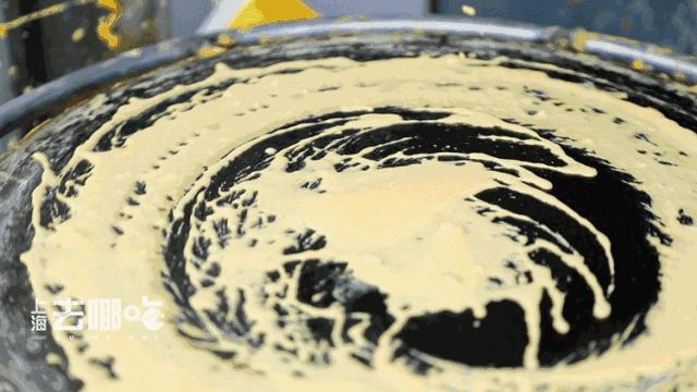 称霸徐汇5年的神级煎饼摊，学生*党**可以免排队！