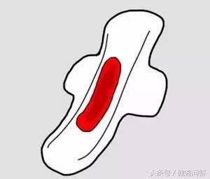 大姨妈来血黑色有血块月经量少,月经量少脸发黄发暗月经有黑血块