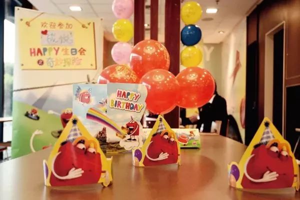 深圳生日当天可以免费去玩的地方,过生日那天拿着身份证可以吃什么