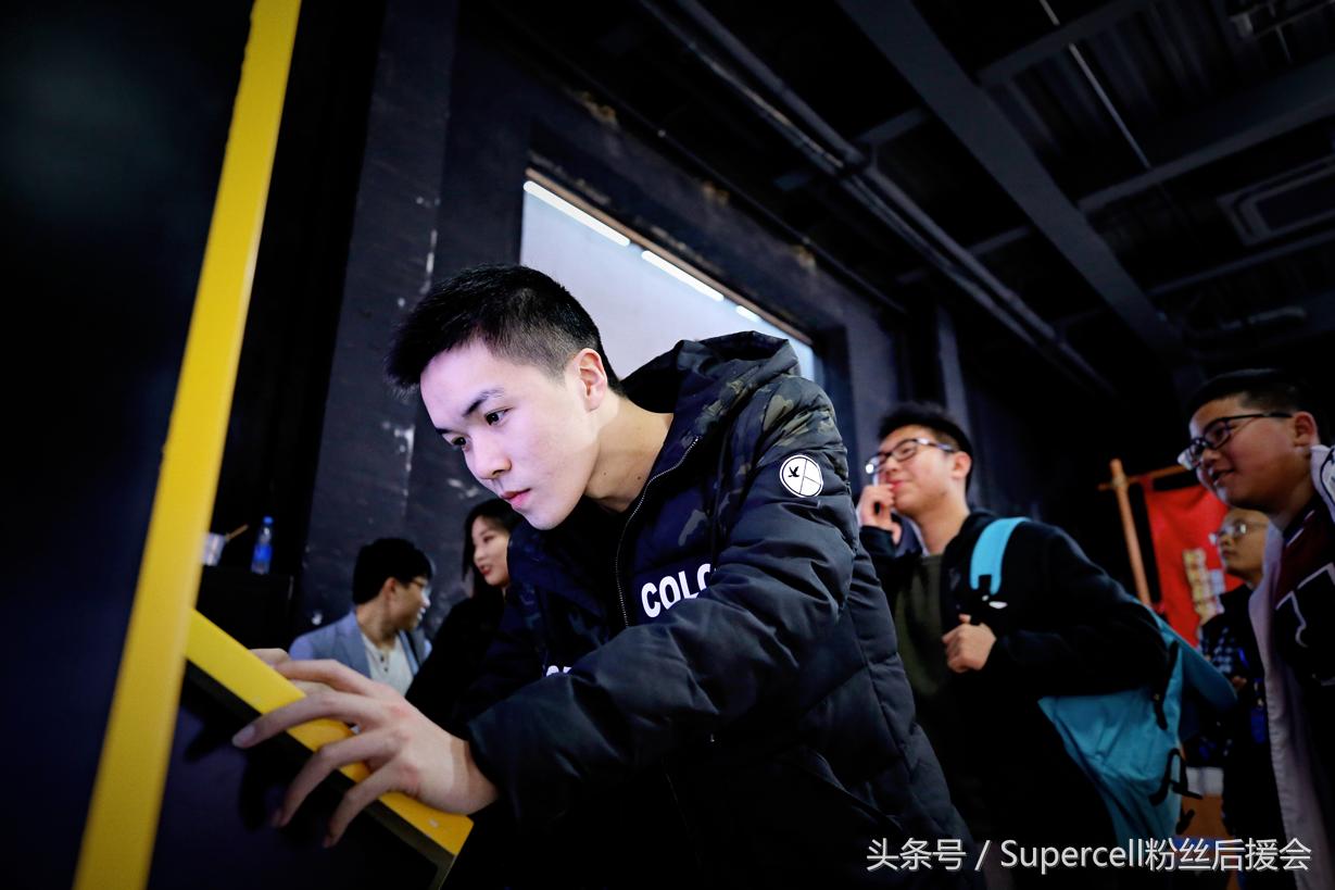 皇室战争黄金皮卡手办,皇室战争100个皮卡对打