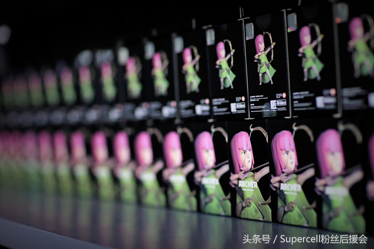 皇室战争黄金皮卡手办,皇室战争100个皮卡对打