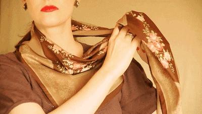 丝巾怎样系才好看？系法好胜过买几百件配饰