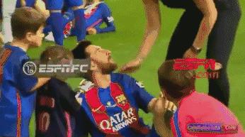 31岁篮球天才娶大10岁二婚妻子,球王娶了一个一米八的老婆