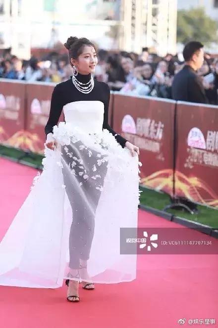 关晓彤为什么看起来很土,关晓彤为什么看起来有点土