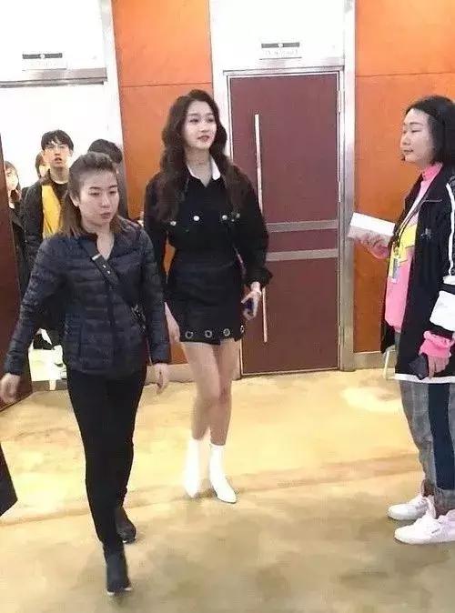 关晓彤为什么看起来很土,关晓彤为什么看起来有点土