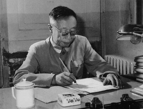 如果历史上有名的*国亡**之君建一个互动群，聊天内容比菜市场都热闹