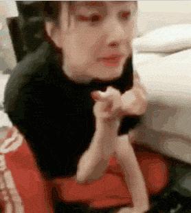 断口红不要扔教你一招正常使用,口红断了怎么涂