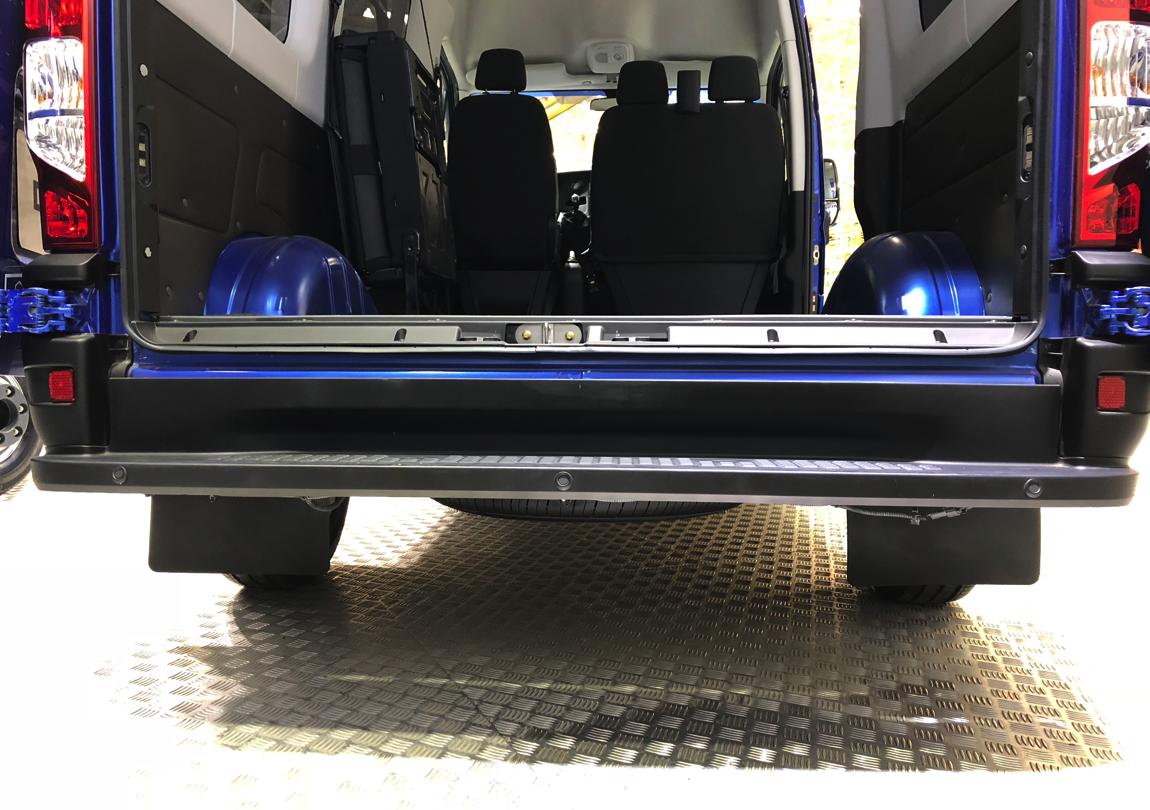 依维柯欧胜厢货国六价格,依维柯欧胜双排货车最新消息