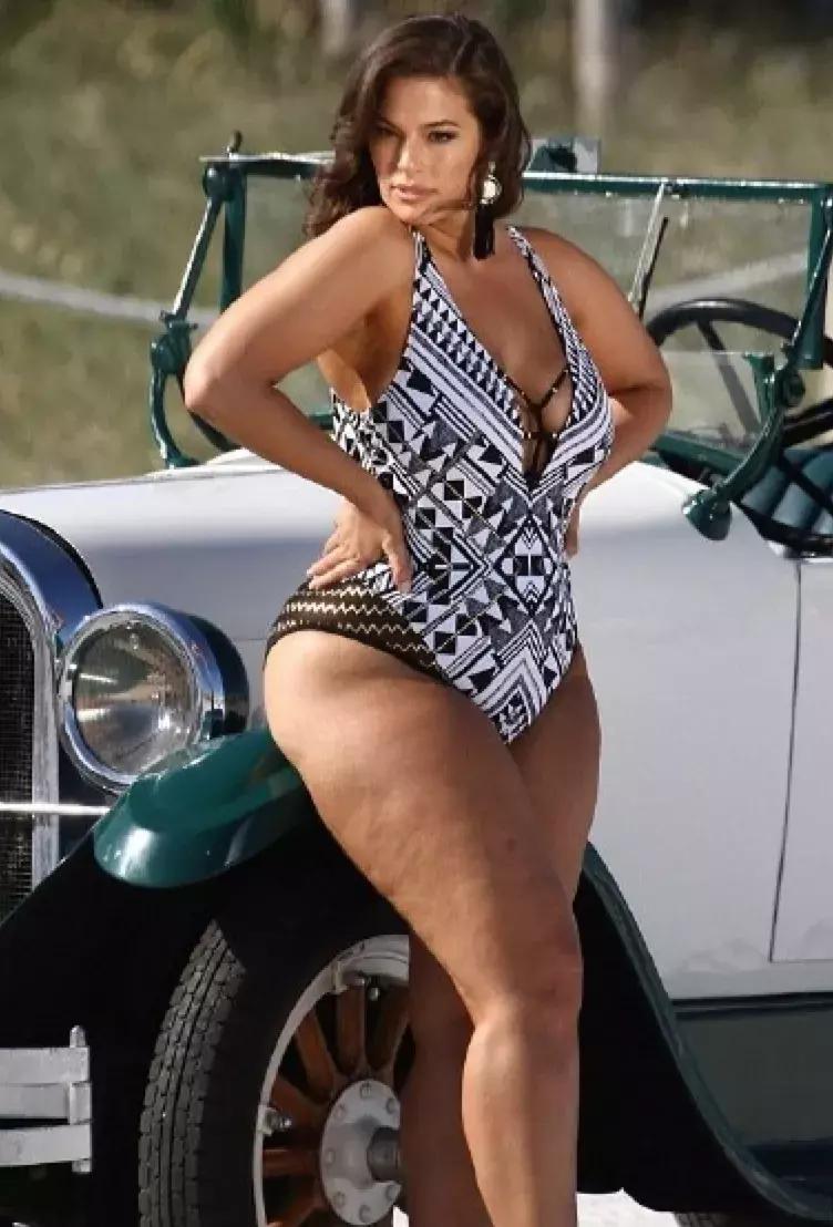 全球最胖的女模特体重高达500斤,胖并不可怕史上最胖超模