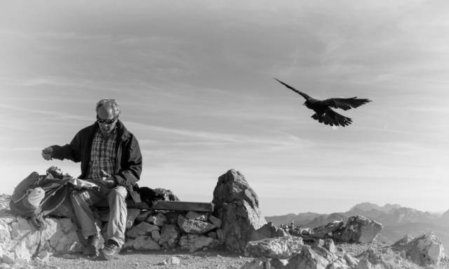 新手初学摄影用什么相机,新手摄影必学的三种角度