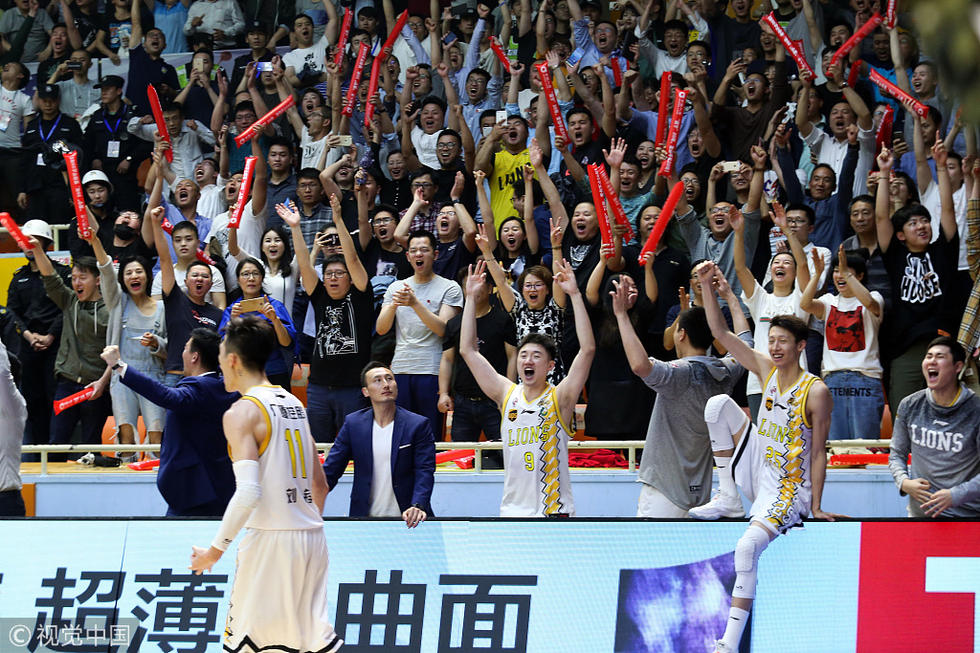 广厦首闯总决赛，球队结构合理，但一点成限制因素，李春江需调整