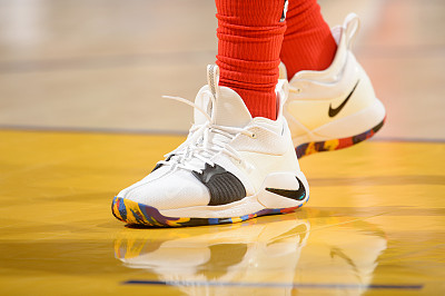 nba赛场球鞋特写,安踏kt8纪念科比