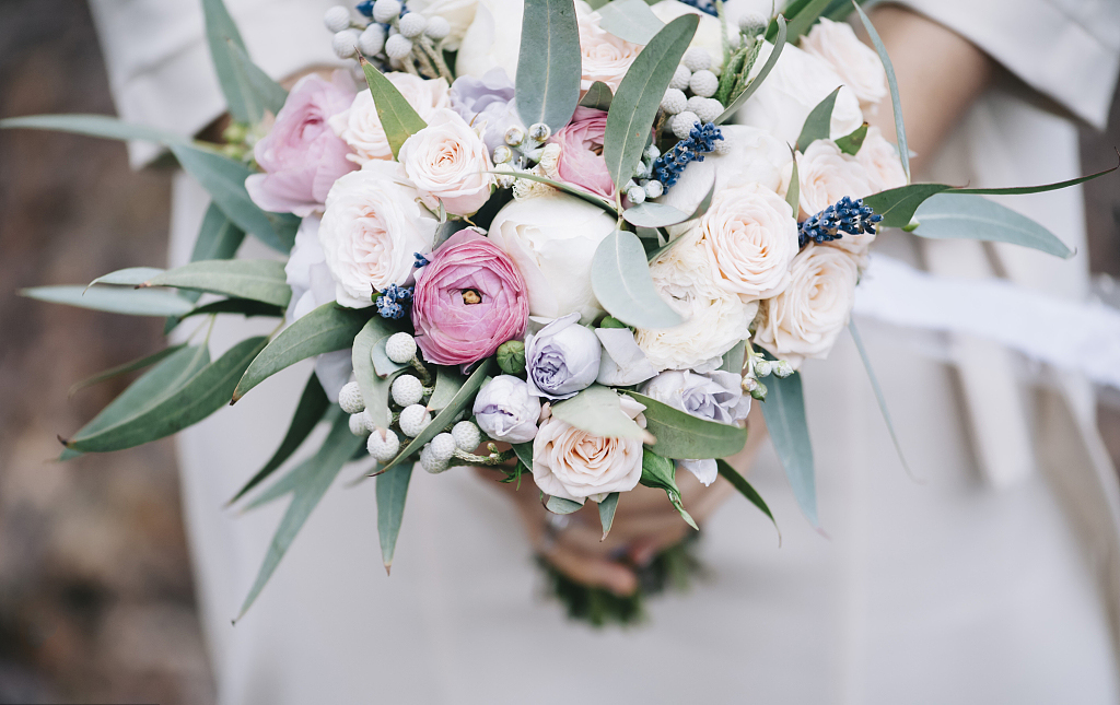 如何与失恋的天秤女相处,和平精英失恋了怎么办