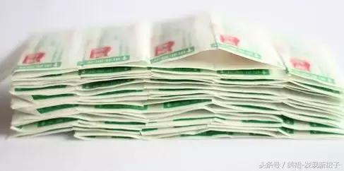 高跟鞋不跟脚前面磨小指,高跟鞋大拇指往下磨脚怎么办