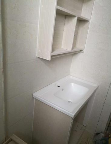 农村小伙做橱柜视频,穷小伙制作水泥砖