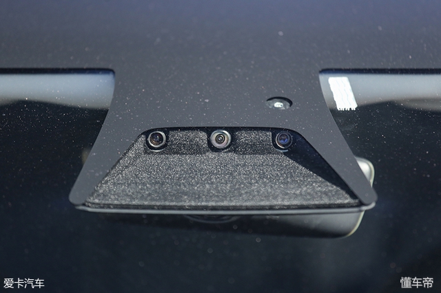 电动汽车的新王者来了！爱卡试驾特斯拉Model3！