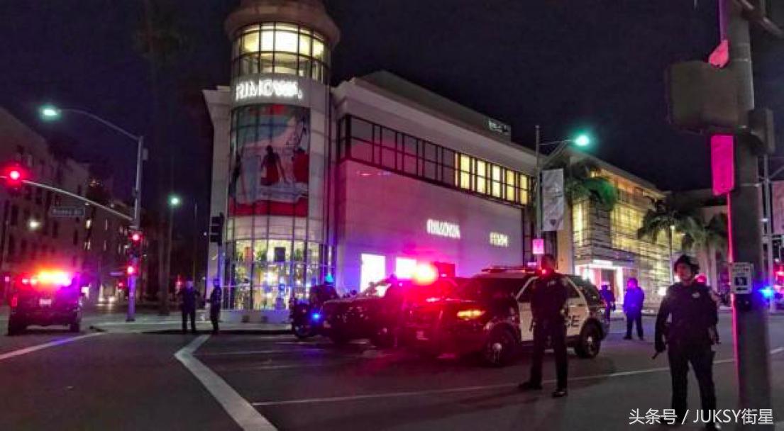 supremexrimowa多少钱,supremexrimowa联名行李箱