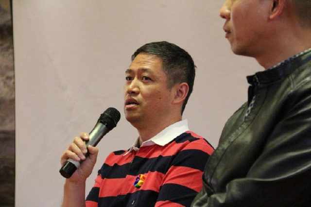 济南，一场300多人参与的同性恋亲友恳谈会上发生了什么？