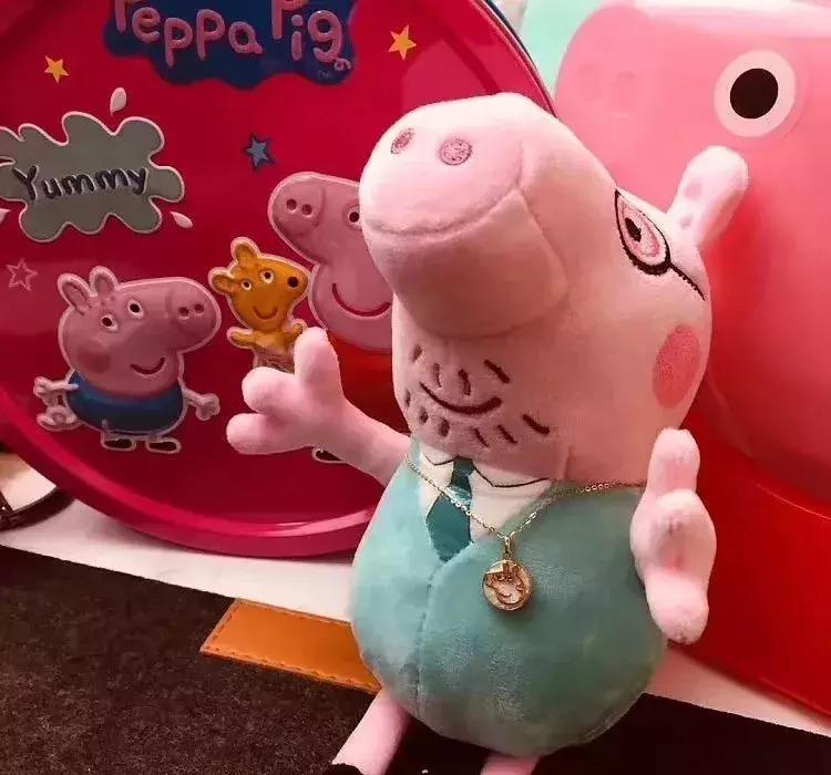 小猪佩奇第一次跳高,小猪佩奇进了妙妙屋