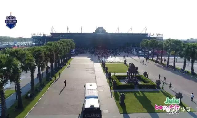 盘点：炼尸房边、大海之滨和群山环绕的泰国十大神奇球场