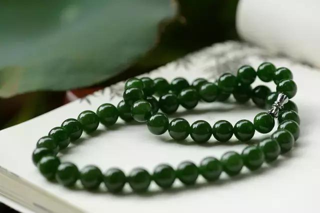 水如碧玉山如黛下联,水如碧玉山如黛范成大