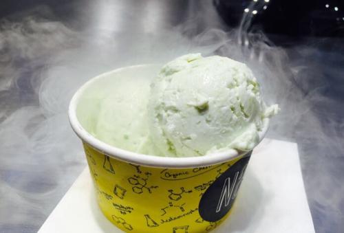 让生活压得喘不过气的你,只会让你的生活变得浑浑噩噩