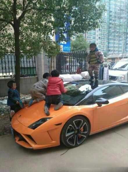 刚买的车子被小孩划痕了怎么办,新车怎么防止被小孩子划