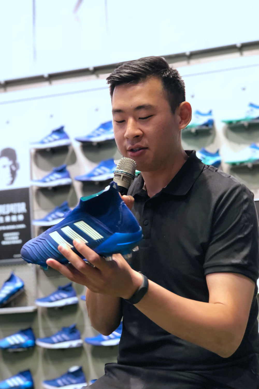 北京阿迪达斯足球球衣专卖店,全球首家阿迪达斯足球旗舰店