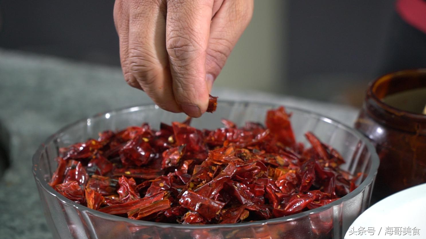 正宗川菜红油,川味红油怎么做才香又红又亮