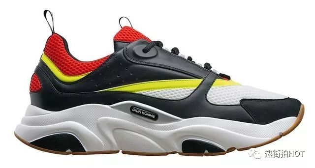 巴黎世家triples老爹鞋白色穿搭,除了巴黎世家还有什么鞋