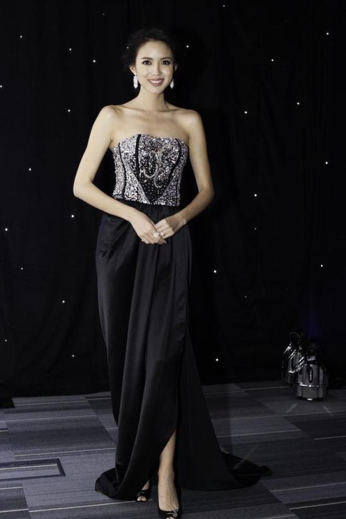 张梓琳长得很美,是典型的东方美女类型