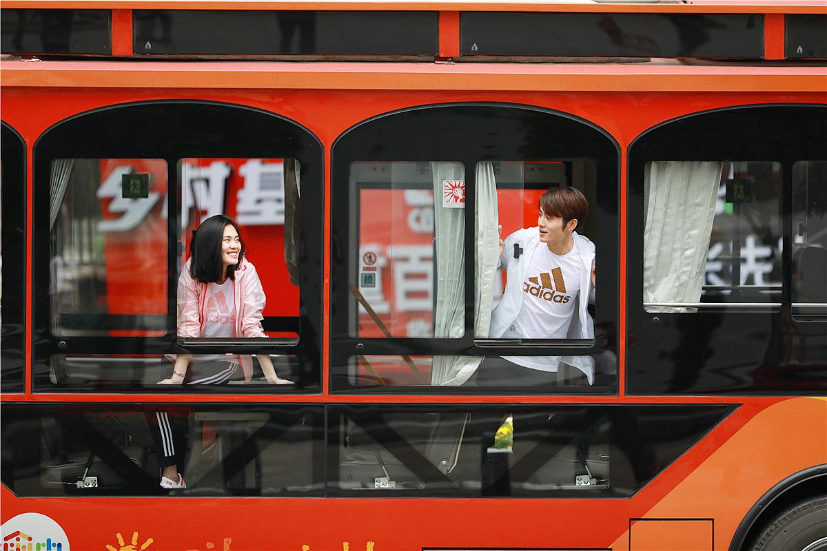 又到了去看蓝花楹的季节,又到了看风景的季节