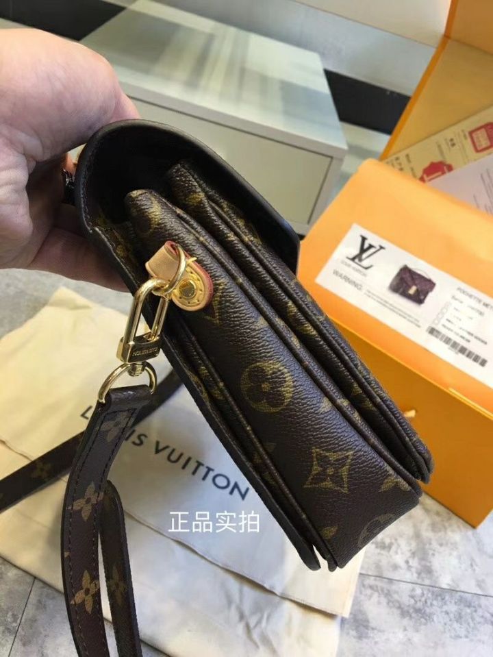 LV离职柜姐：为什么你看见的LV包，细节都对了，但却可能也是高仿