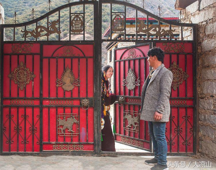 甘孜丹巴美女谷,甘孜藏族自治州美人谷