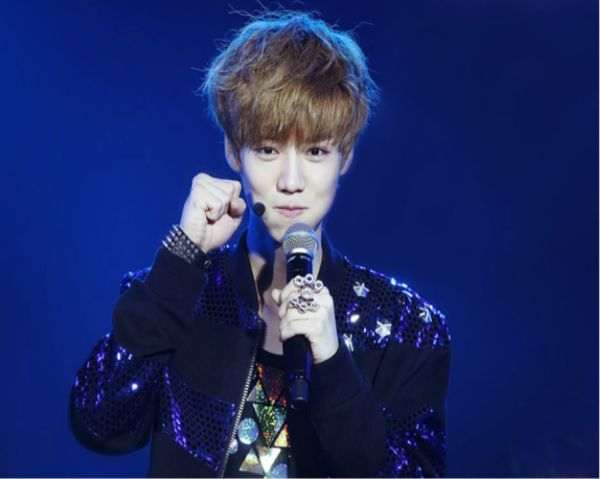 鹿晗高中足球比赛,鹿晗重回母校进教室综艺叫什么