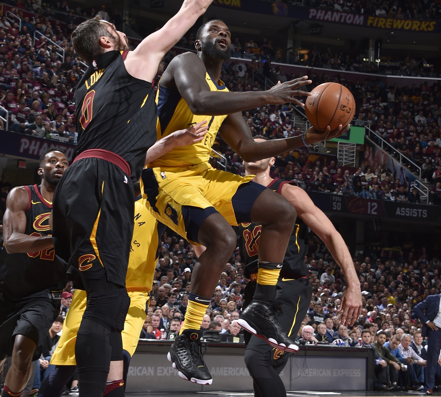 nba十大经典篮球鞋,最新nba上脚篮球鞋