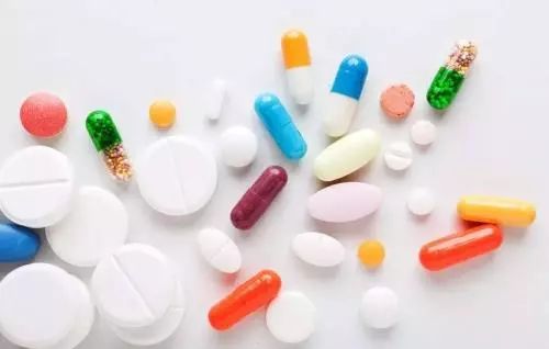 哺乳期妈妈生病孩子能喝奶吗,哺乳期尿路感染吃药还能喂奶吗