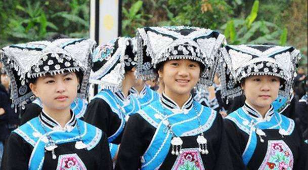 幼儿园大班手工少数民族头饰,各个少数民族头饰介绍