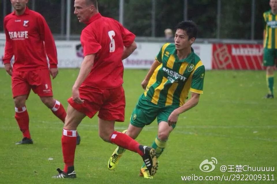 王楚还能踢球么,王楚现在还踢球吗