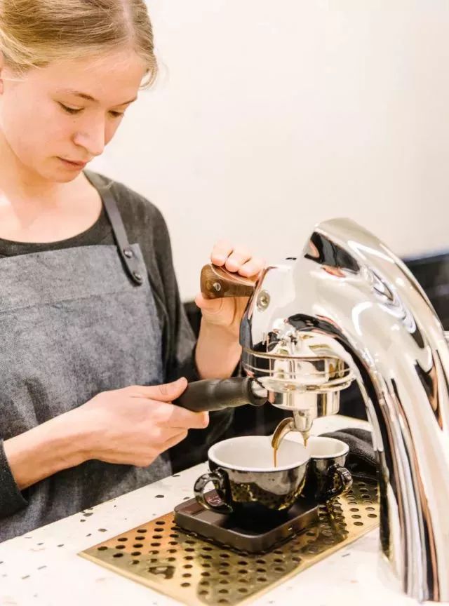 凡仕f1机箱评测视频,最受女生欢迎的品牌