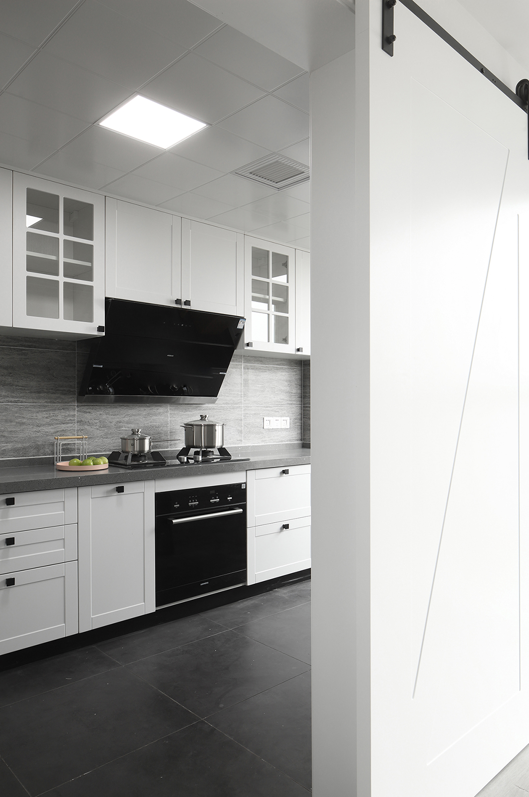 乔治小姐,乔治的卧室