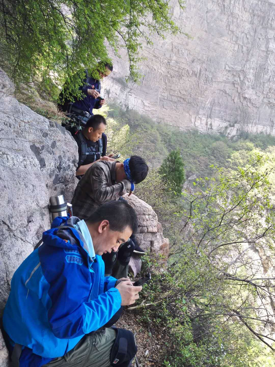 灵石村落徒步,徒步穿越山