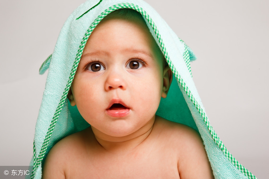 姓王的男孩名字又霸气简单又好听,赵姓男孩取名32画霸气的名字