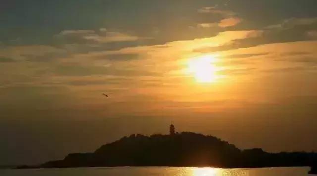 浜斾竴浜插瓙鍑烘父濂藉幓澶勫懆杈规父,杩戞湡鏈夊嚭娓歌鍒掑悧