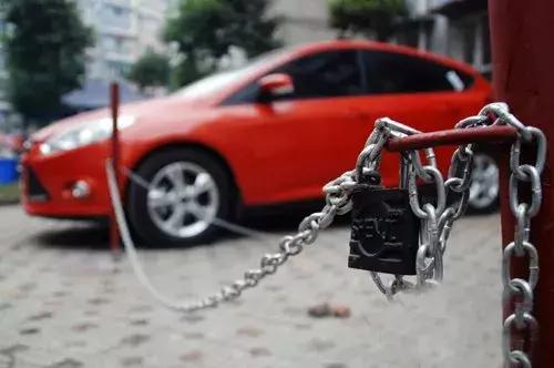 小区停车位归谁所有法律法规,小区停车位归谁所有物业公司