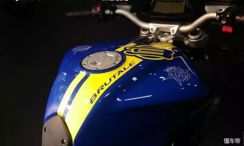 mvagustabrutale800座高,mvagustabrutale800改排气