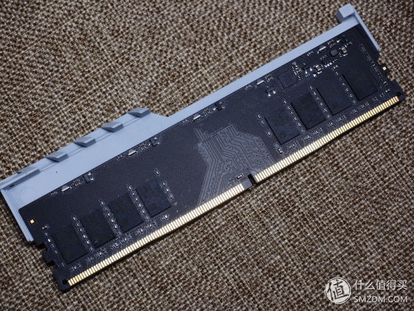 Zen+启动！船新组合RyzenR72700X+华硕ROGX470F—RGB开箱