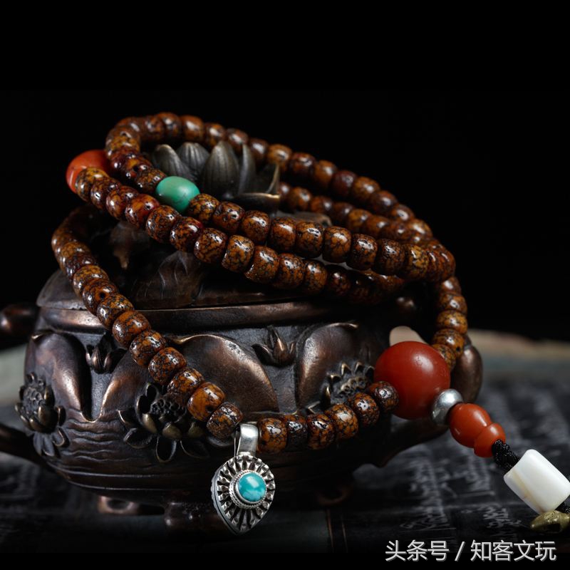 星月菩提真假难分辨，利用树脂伪造星月菩提，以假乱真获取暴利！